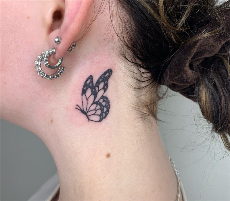 18 Tiny Inner Ear Tattoos That Are Prettier Than Any Piercing | Glamour